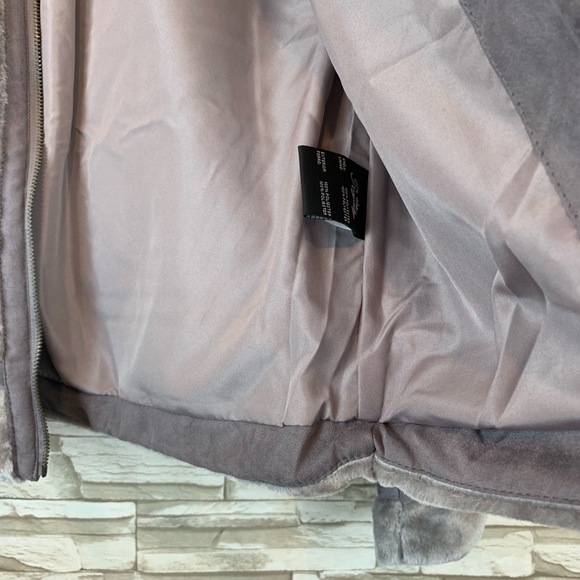 Most Adorable Puffy Fluffy Jacket I Ever Seen - Picture 7 of 8